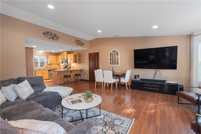 Detail Gallery Image 3 of 13 For 945 Creston Road, Paso Robles,  CA 93446 - 3 Beds | 2 Baths