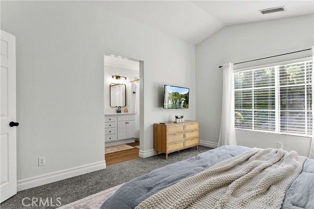 81 Plateau, Aliso Viejo CA: https://media.crmls.org/medias/adabcfe4-59d8-40f9-a987-251bfe21228e.jpg