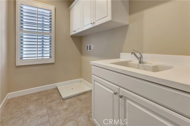63 Sycamore Bend, Irvine CA: https://media.crmls.org/medias/adac351e-f0bf-48ef-9453-ca830dacce9c.jpg