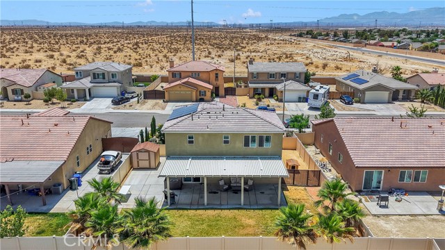 10562 Chevron Court, Adelanto CA: https://media.crmls.org/medias/adacf2e8-6e0e-40b2-ae31-188e3090ff3f.jpg