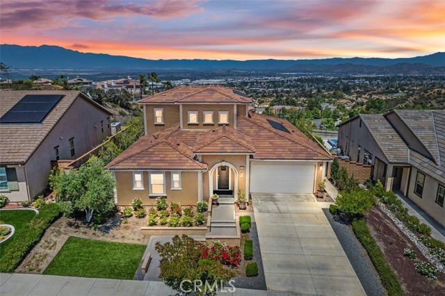 Detail Gallery Image 1 of 56 For 2521 Chad Zeller, Corona,  CA 92882 - 4 Beds | 3/1 Baths