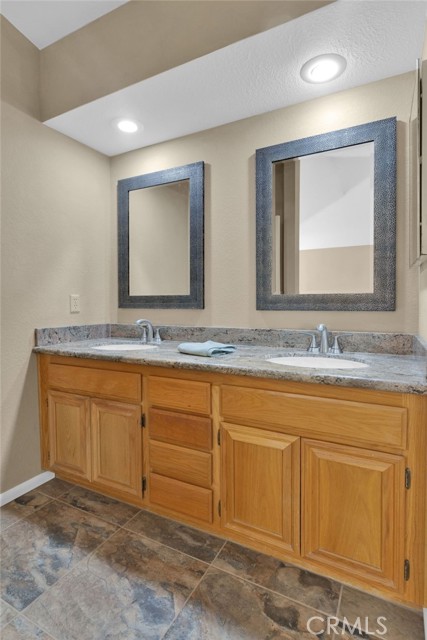 Detail Gallery Image 37 of 41 For 13044 San Lucas, Victorville,  CA 92392 - 4 Beds | 2/1 Baths