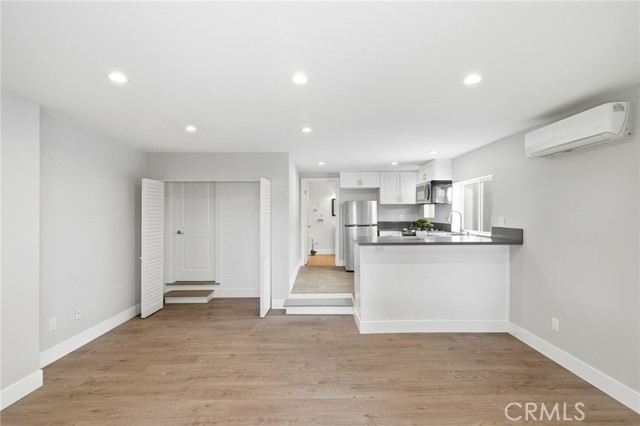 Detail Gallery Image 32 of 50 For 621 Roselli St, Burbank,  CA 91501 - 3 Beds | 3 Baths