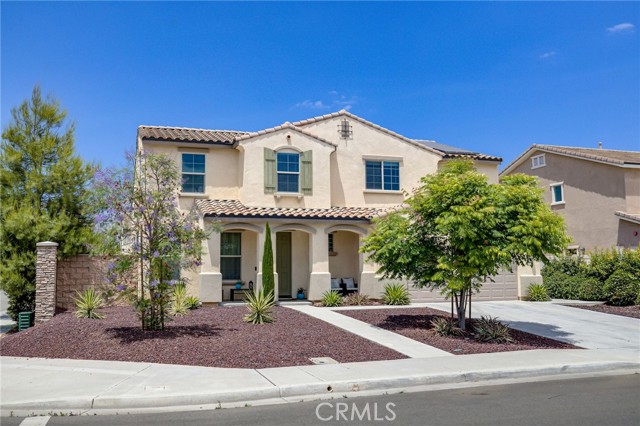 Detail Gallery Image 1 of 1 For 1100 Yorba St, Perris,  CA 92571 - 4 Beds | 2/1 Baths