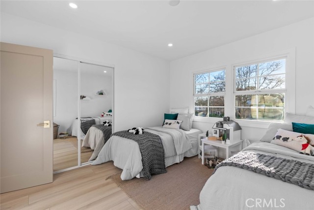 Detail Gallery Image 34 of 65 For 8372 Outland View Dr, Sun Valley,  CA 91352 - 3 Beds | 2/1 Baths