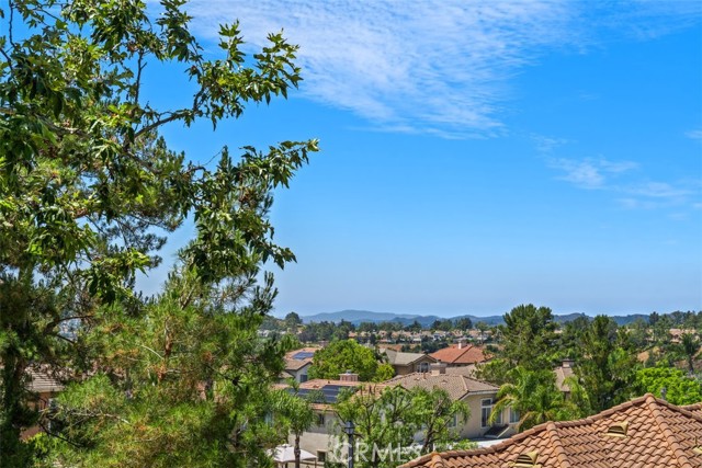 13 Mariposa, Rancho Santa Margarita CA: https://media.crmls.org/medias/adaf1667-b60c-4085-85f6-a1dc9e974b17.jpg