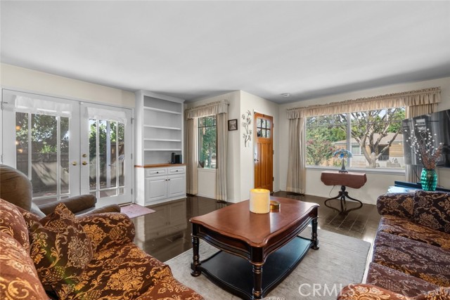 314 May Avenue, Monrovia CA: https://media.crmls.org/medias/adaf9aea-fe6f-4bcd-83eb-c4e276700498.jpg