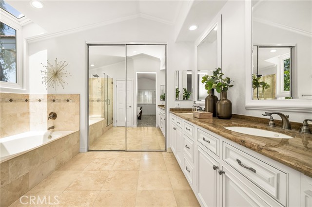 Detail Gallery Image 19 of 49 For 13719 Iroquois, Tustin,  CA 92782 - 4 Beds | 2/1 Baths