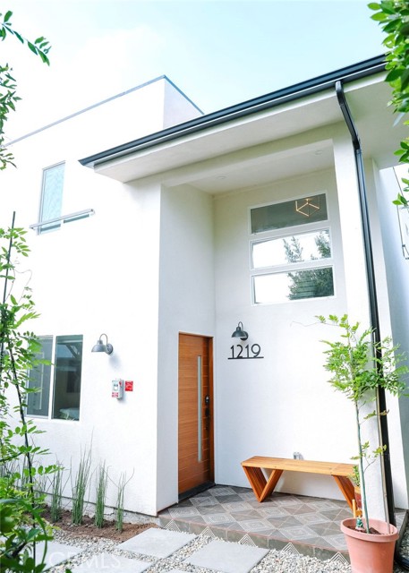 Front Image Thumbnail for CRSR26089611