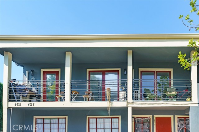 425 N Raymond Avenue, Pasadena CA: https://media.crmls.org/medias/adb0c1f0-46ff-4d28-bbc6-9527b3dd1c0a.jpg