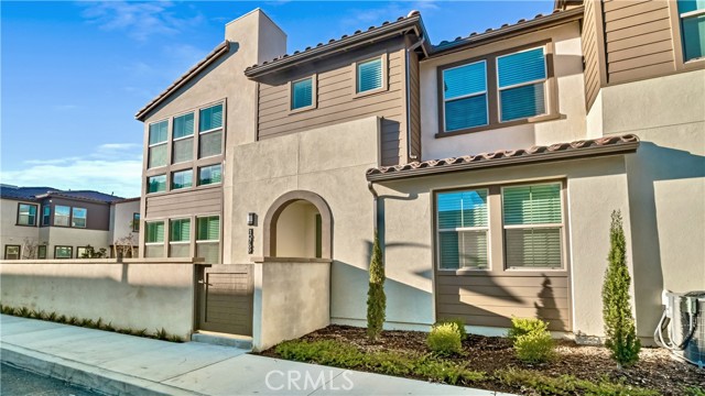 Detail Gallery Image 1 of 1 For 10769 Champions Ln., Cypress,  CA 90630 - 4 Beds | 3 Baths