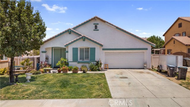 Detail Gallery Image 1 of 24 For 36742 James Pl, Palmdale,  CA 93550 - 3 Beds | 3 Baths