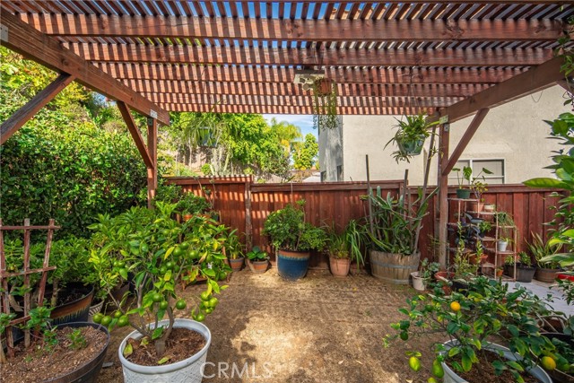 Detail Gallery Image 30 of 48 For 16198 Singing Hills, Chino Hills,  CA 91709 - 3 Beds | 2/1 Baths