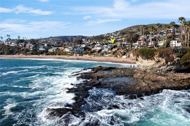 1259 Cliff Drive, Laguna Beach CA: https://media.crmls.org/medias/adb3f1d8-30a9-41f3-b87f-faa65d9d32b7.jpg