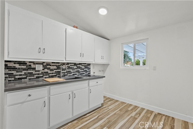 Detail Gallery Image 11 of 21 For 18851 Delight, Canyon Country,  CA 91351 - 3 Beds | 2 Baths