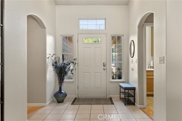 1491 Saratoga Drive, Chico CA: https://media.crmls.org/medias/adb5582e-f1bf-4f4a-8b10-e4328fdaee5a.jpg