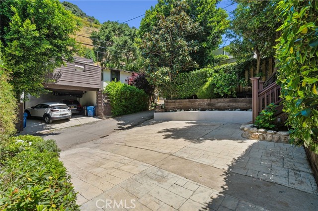 Detail Gallery Image 6 of 47 For 9854 Portola Dr, Beverly Hills,  CA 90210 - 3 Beds | 2 Baths
