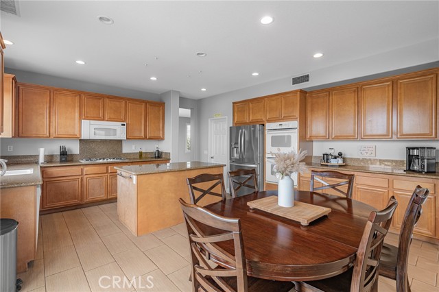 Image 12 of 43 For 16631 Sagebrush Street