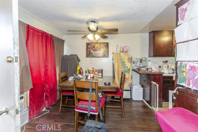 12401 Archwood Street, North Hollywood CA: https://media.crmls.org/medias/adb68c3f-7115-4ce1-9248-20c6c81bb933.jpg