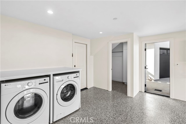 Detail Gallery Image 33 of 39 For 403 Serra Drive, Corona Del Mar,  CA 92625 - 3 Beds | 2/1 Baths