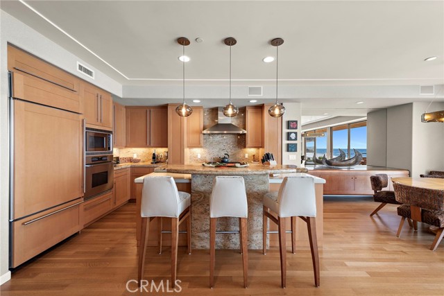 Detail Gallery Image 5 of 38 For 1603 S Coast Hwy #F,  Laguna Beach,  CA 92651 - 3 Beds | 3 Baths