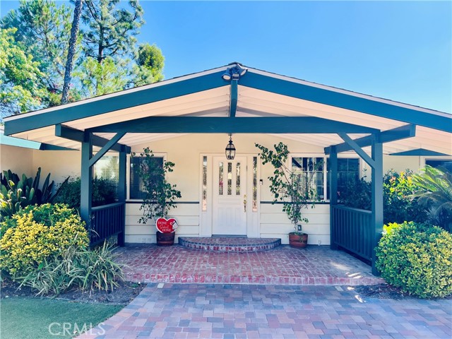 6022 Elba Place, Woodland Hills CA: https://media.crmls.org/medias/adb981c5-a8f1-4e37-9ca0-8d273d0d7818.jpg