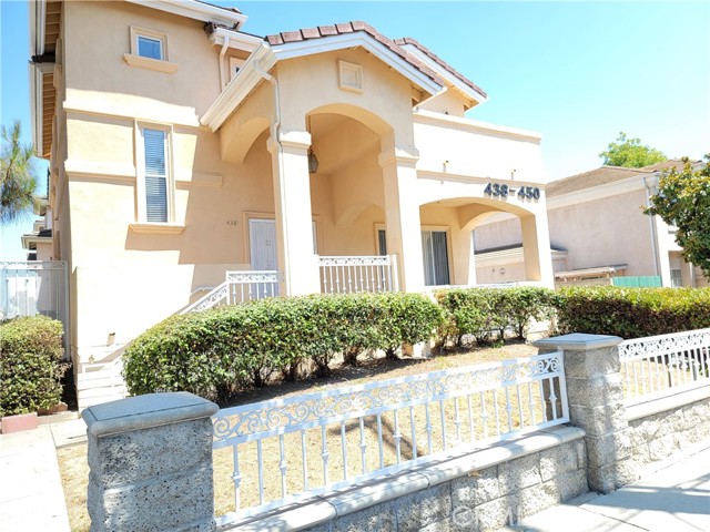 438 S Sefton Avenue, Monterey Park CA: https://media.crmls.org/medias/adb9d934-9dc0-41c2-98f6-9aae50d0d63e.jpg