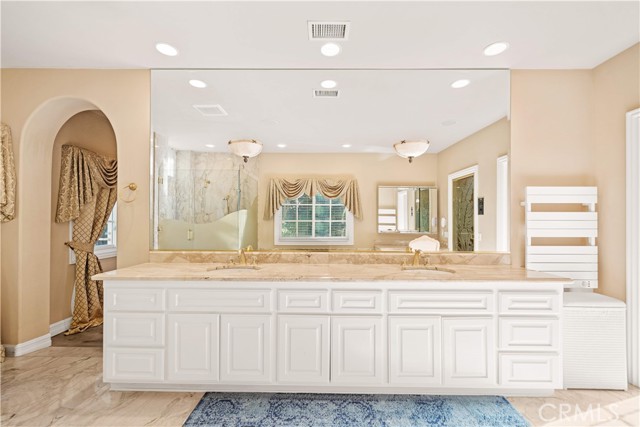 Detail Gallery Image 40 of 71 For 1161 N Coyote, Orange,  CA 92869 - 5 Beds | 5/1 Baths