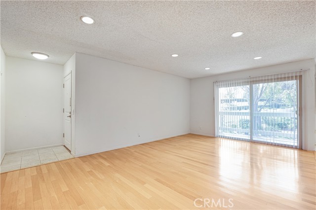 Detail Gallery Image 9 of 52 For 23675 Park Capri #24,  Calabasas,  CA 91302 - 2 Beds | 2 Baths