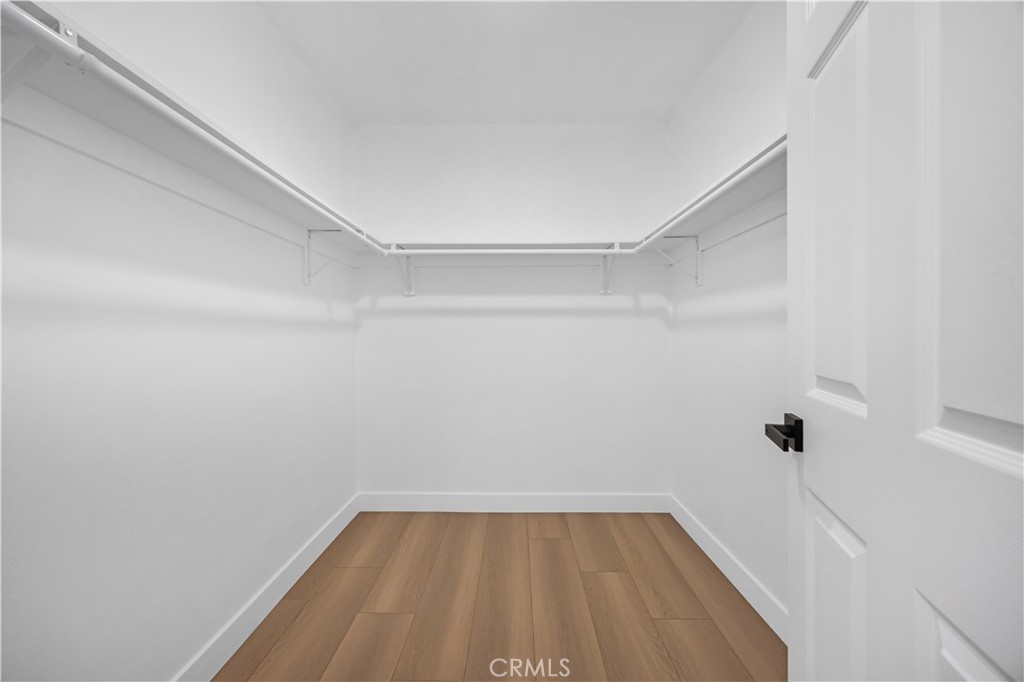 https://media.crmls.org/medias/adba1aa7-2359-4458-8681-92480579832a.jpg?preset=X-Large