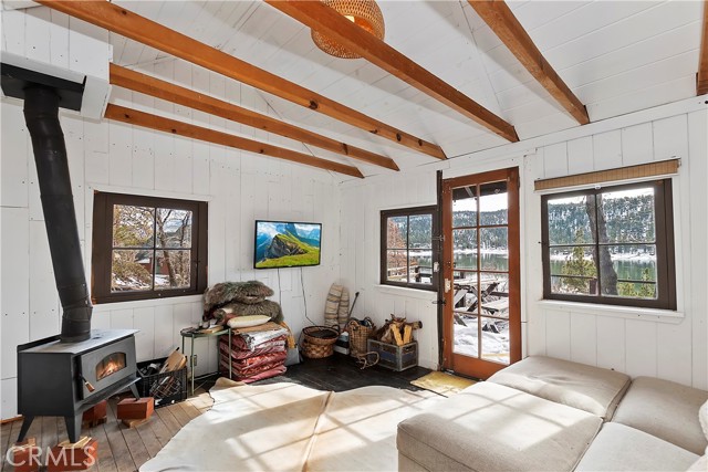Detail Gallery Image 5 of 46 For 239 Big Bear Tract a,  Fawnskin,  CA 92333 - 1 Beds | 1 Baths