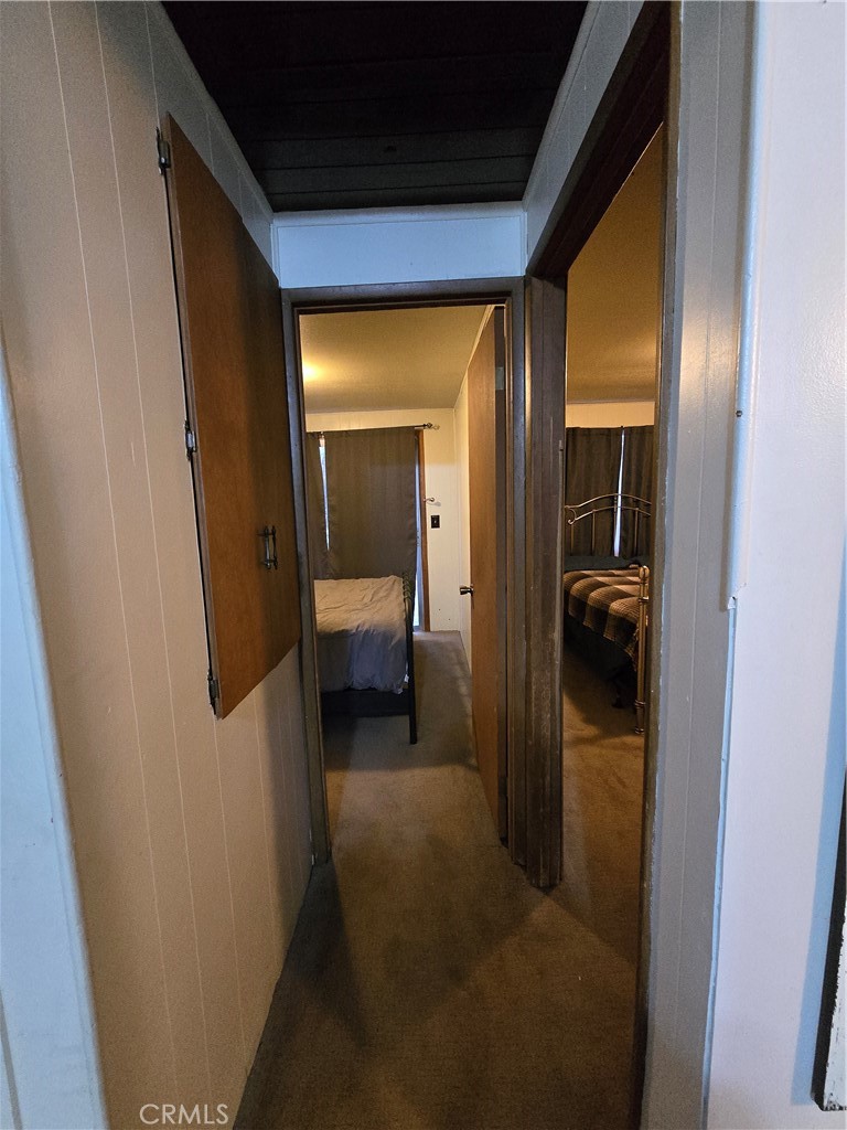 https://media.crmls.org/medias/adbbc502-7db0-4f20-afa6-8379283efc9e.jpg?preset=X-Large