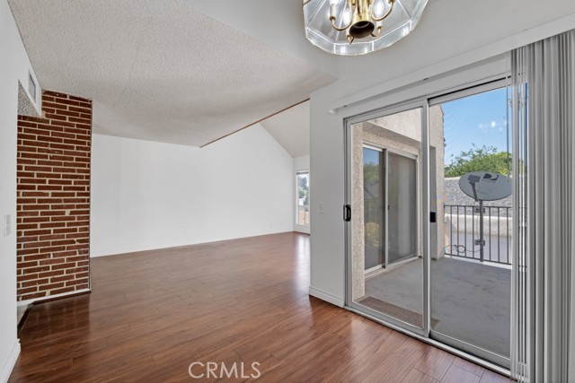 20155 Keswick Street, Winnetka CA: https://media.crmls.org/medias/adbc9428-9cd7-4253-b1de-7657f42b45c6.jpg