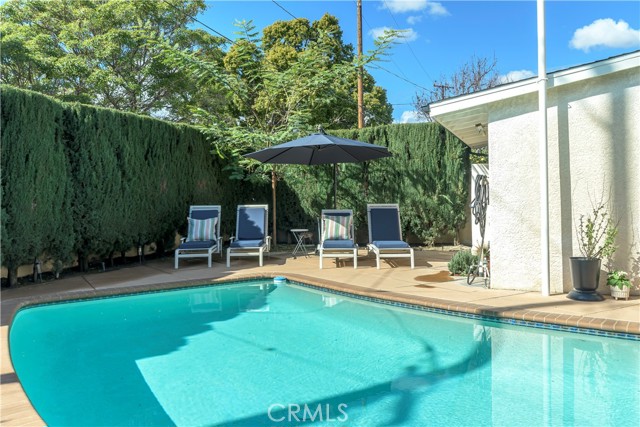 Detail Gallery Image 45 of 50 For 251 N Whitnall, Burbank,  CA 91505 - 4 Beds | 3 Baths