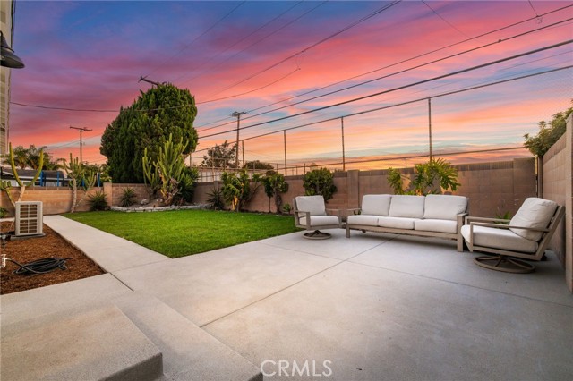 Detail Gallery Image 30 of 33 For 15801 Carrie Ln, Huntington Beach,  CA 92647 - 3 Beds | 2 Baths