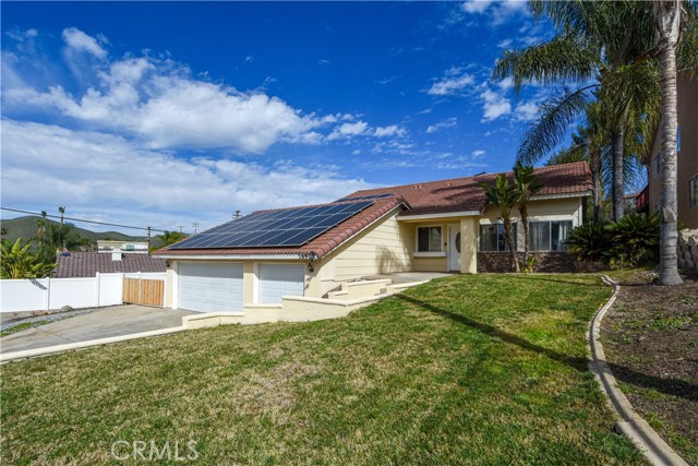 Detail Gallery Image 4 of 32 For 28970 Vacation, Canyon Lake,  CA 92587 - 4 Beds | 2 Baths