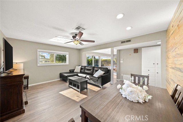 1258 Holly Lane, Calimesa CA: https://media.crmls.org/medias/adbdd618-0deb-4273-af40-cf217e516227.jpg