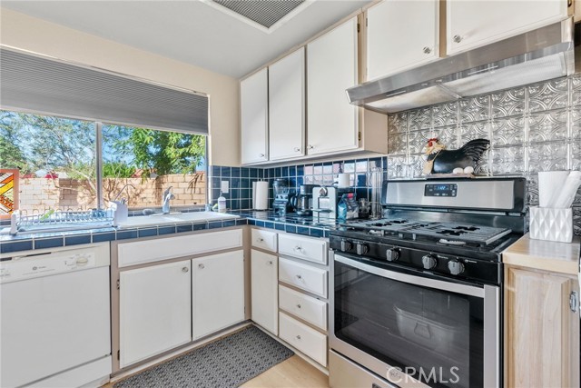 Detail Gallery Image 7 of 21 For 40472 Periwinkle Ct, Palm Desert,  CA 92260 - 3 Beds | 2 Baths