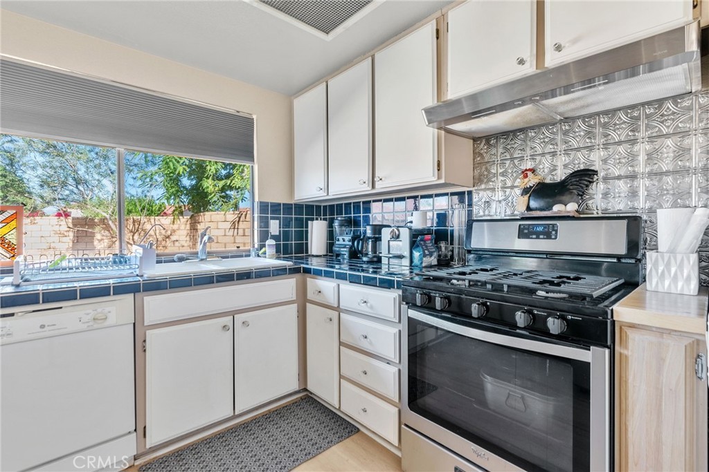 MLS #OC25253179 image #6