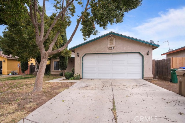 Detail Gallery Image 1 of 23 For 266 N Leon Ct, Planada,  CA 95365 - 3 Beds | 1 Baths