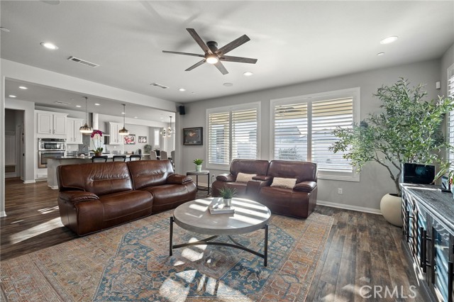 Detail Gallery Image 12 of 59 For 4729 Magnum Way, Jurupa Valley,  CA 91752 - 6 Beds | 4/1 Baths