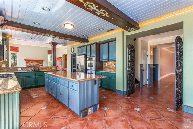 Detail Gallery Image 22 of 69 For 2136 Horse Trail Dr, Redlands,  CA 92373 - 4 Beds | 3/1 Baths