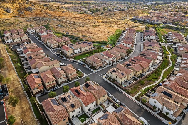 Detail Gallery Image 3 of 54 For 27482 Basalt, Moreno Valley,  CA 92555 - 4 Beds | 2/1 Baths