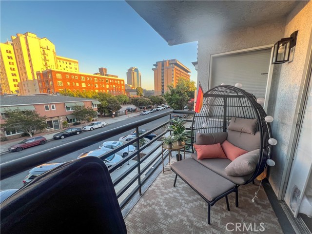 Detail Gallery Image 12 of 17 For 327 Chestnut Ave #201,  Long Beach,  CA 90802 - 2 Beds | 2 Baths