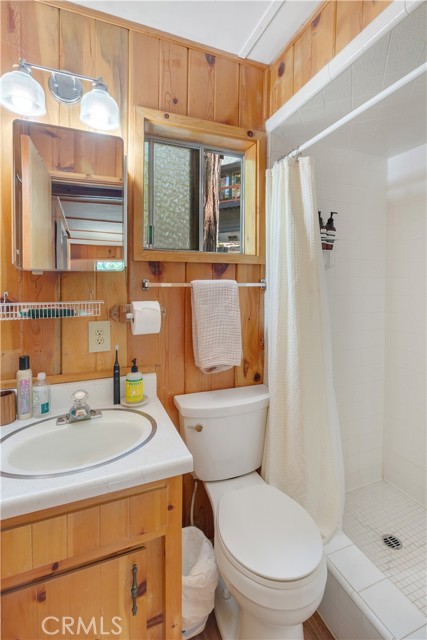 Detail Gallery Image 12 of 28 For 10901 Ponderosa Dr, Wofford Heights,  CA 93285 - 2 Beds | 1 Baths