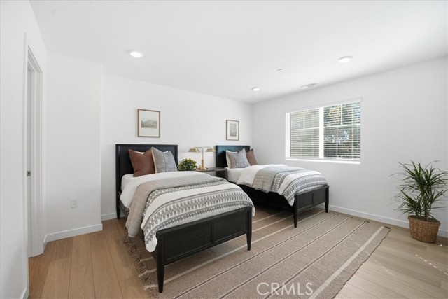 Detail Gallery Image 36 of 53 For 2392 Haley Point Drive #104,  Ventura,  CA 93003 - 3 Beds | 3/1 Baths