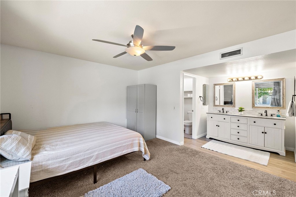 https://media.crmls.org/medias/adc26cb1-531c-48b7-8ec5-547d3245ae50.jpg?preset=X-Large