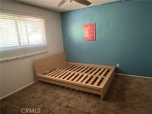 946 W Woodcrest Street, Bloomington CA: https://media.crmls.org/medias/adc2f52b-9814-413a-98ad-e34e15f5d0b7.jpg