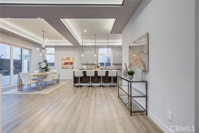 206 Juanita Avenue, Redondo Beach, California 90277, 4 Bedrooms Bedrooms, ,3 BathroomsBathrooms,Residential,Sold,Juanita,PV20030908