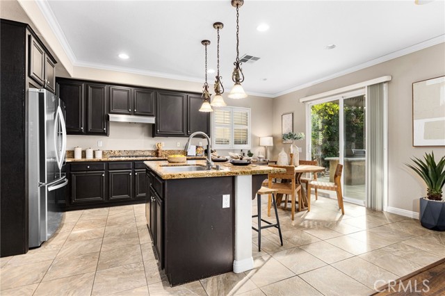 Detail Gallery Image 11 of 59 For 45023 Silver Rose, Temecula,  CA 92592 - 5 Beds | 2/1 Baths